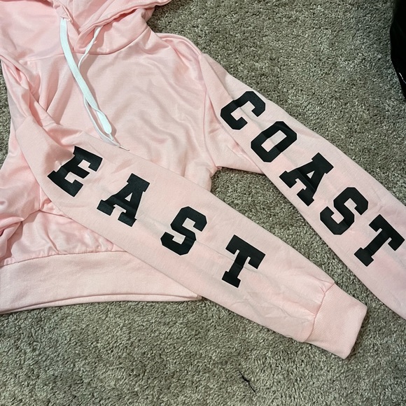 NWOT Cropped Sweatshirt - Picture 4 of 7